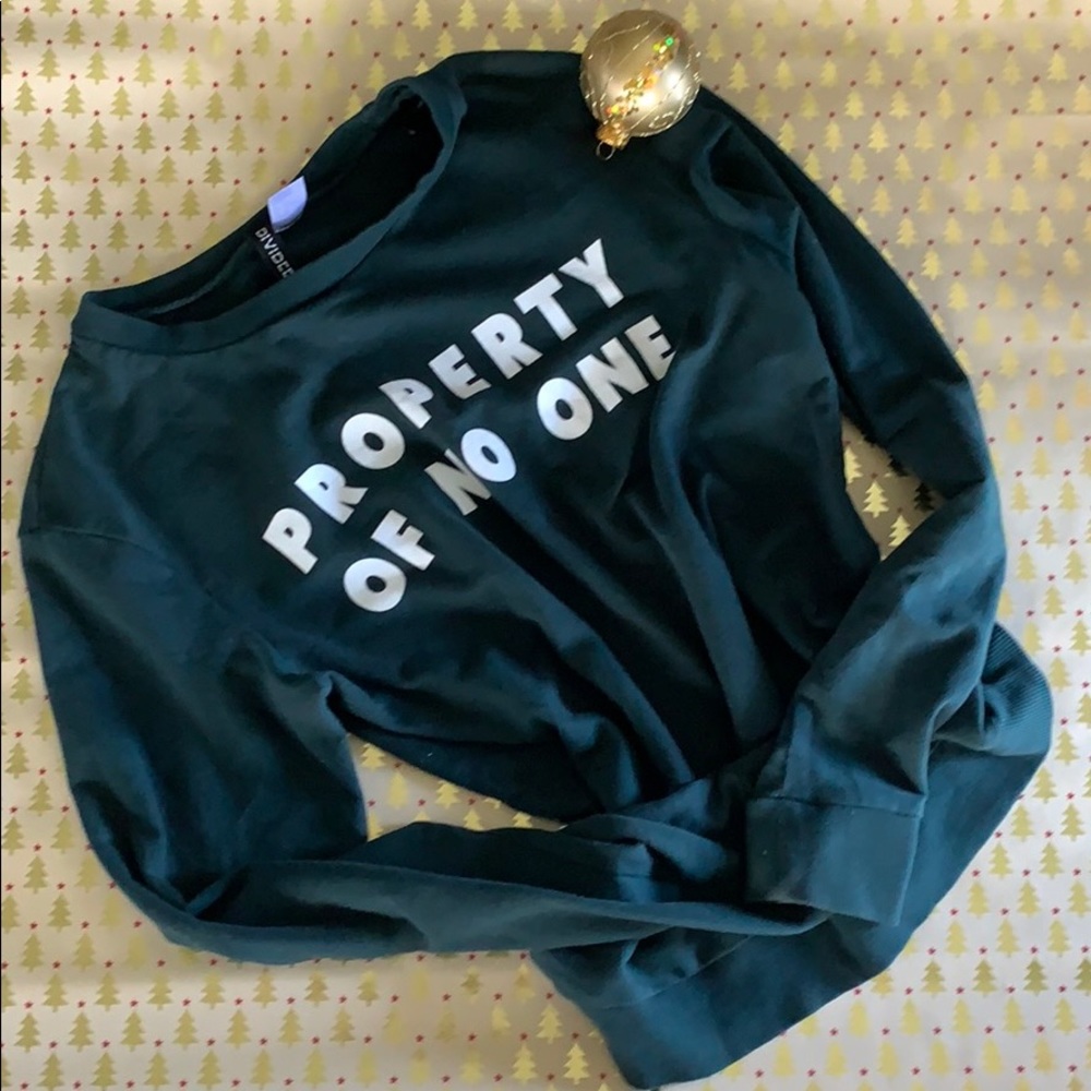 🎄HP🎄 “Property of no one” Size XSmall Sweatshirt - Picture 1 of 3